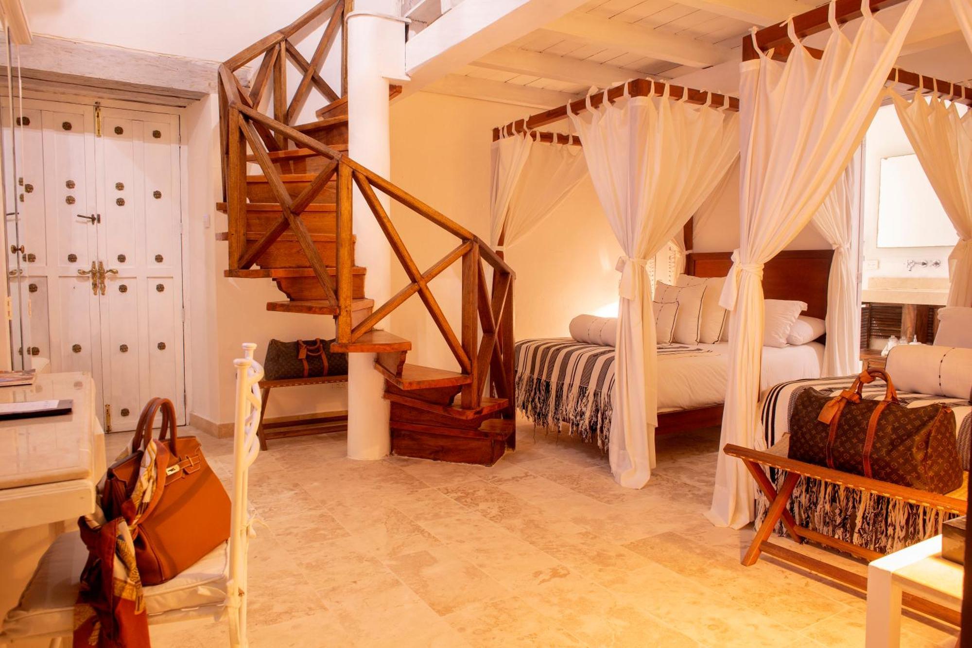 Leones De Alba Boutique Cartagena