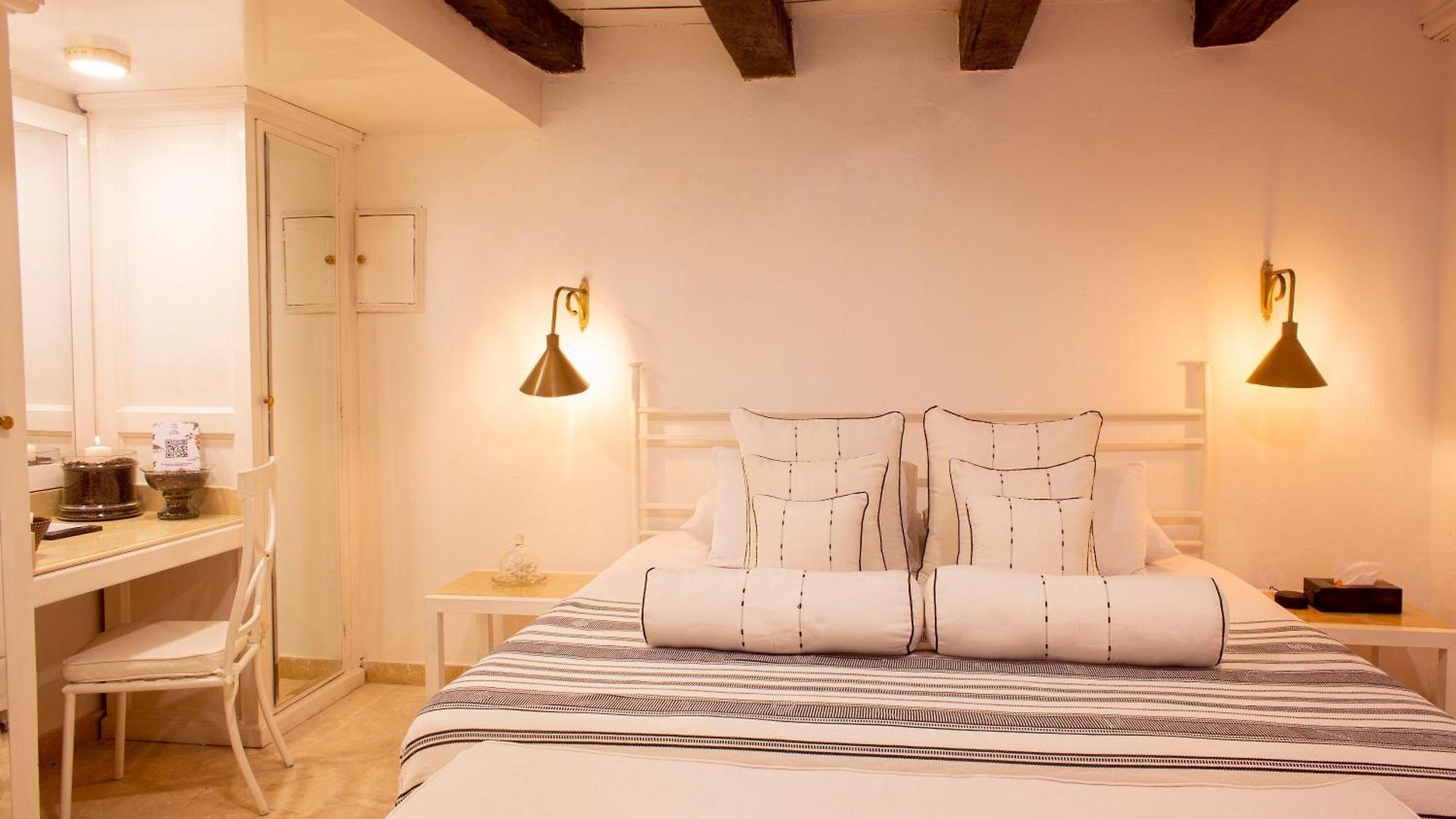 Hotel Leones De Alba Boutique 5*