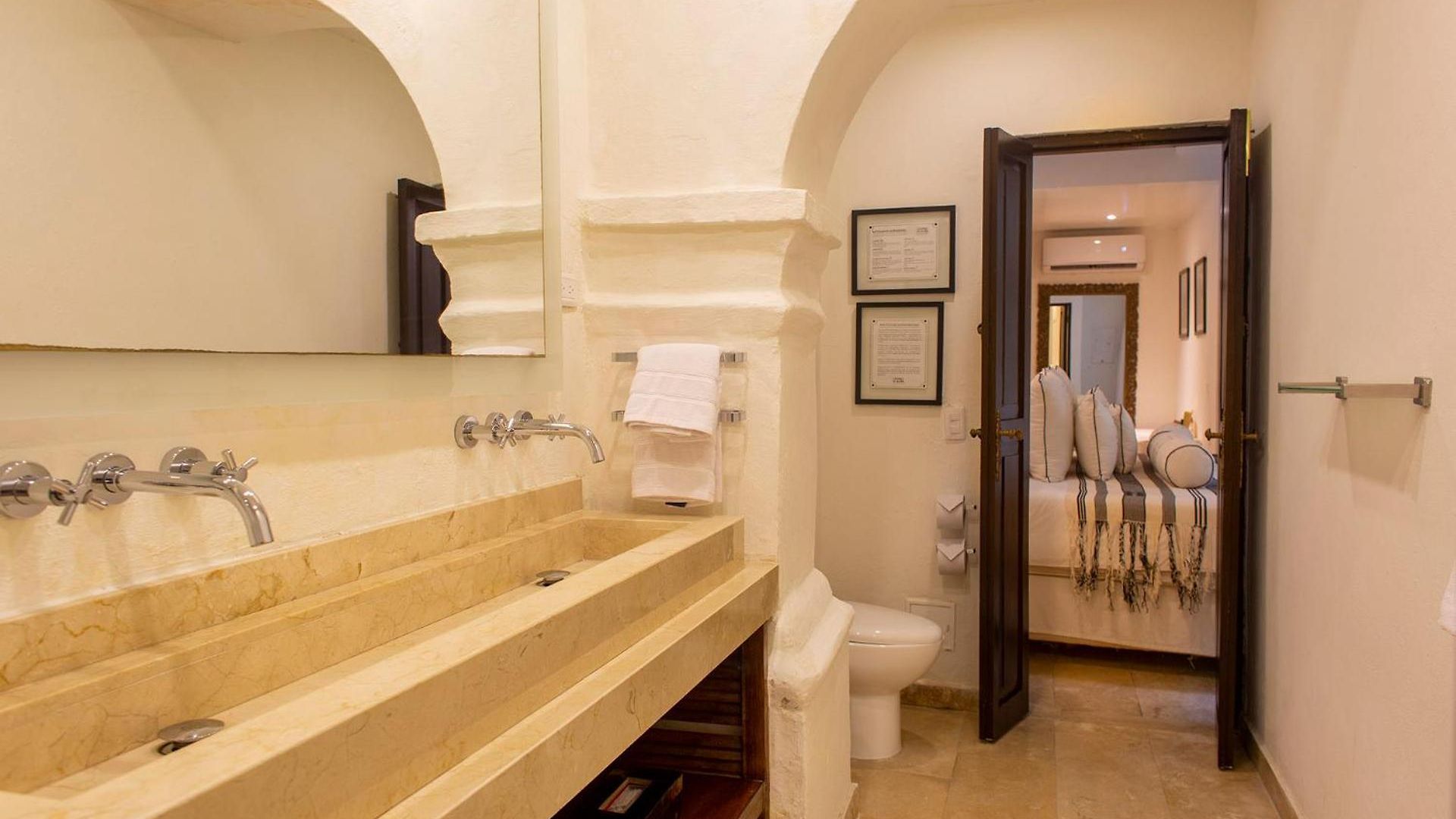 Leones De Alba Boutique 5*