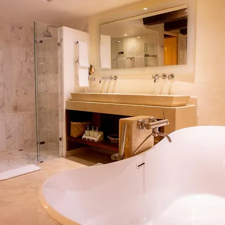 Leones De Alba Boutique 5* Cartagena