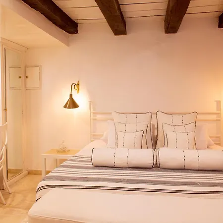 Hotel Leones De Alba Boutique 5*